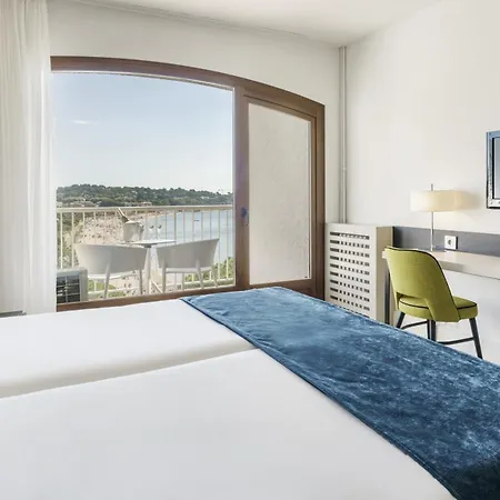 Ilunion Caleta Park 4*