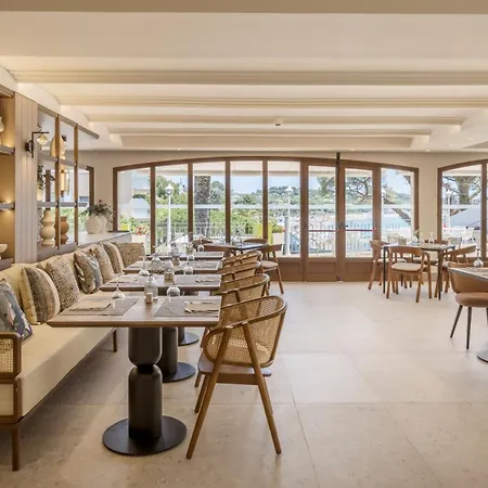 Hotel Ilunion Caleta Park 4*