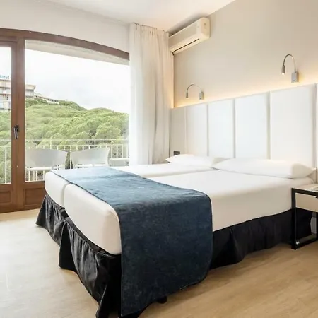 Hotel Ilunion Caleta Park 4*